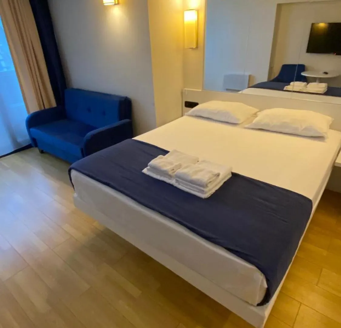 Batumi Orbi City Lux Apartment 5* 0*,