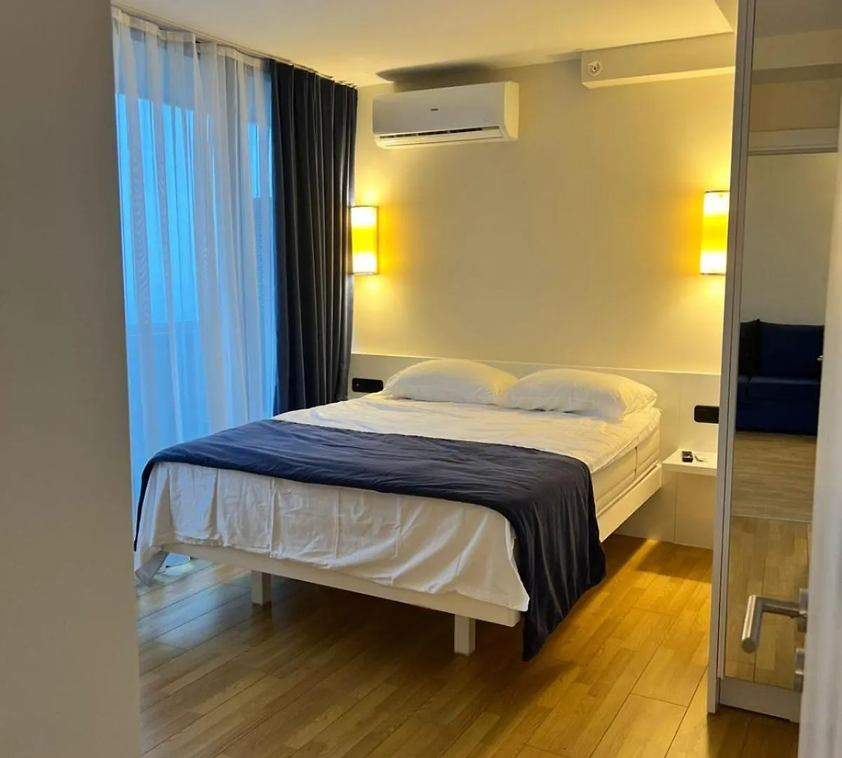 Batumi Orbi City Lux Apartment 5* 0*,