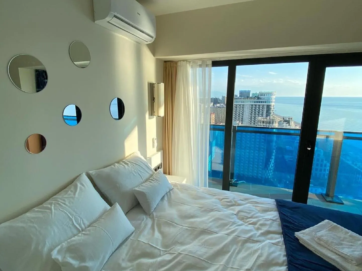 Batumi Orbi City Lux Apartment 5* Georgia