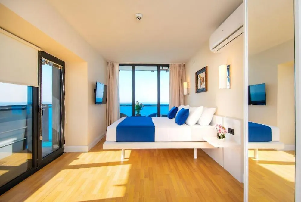 Batumi Orbi City Lux Apartment 5*